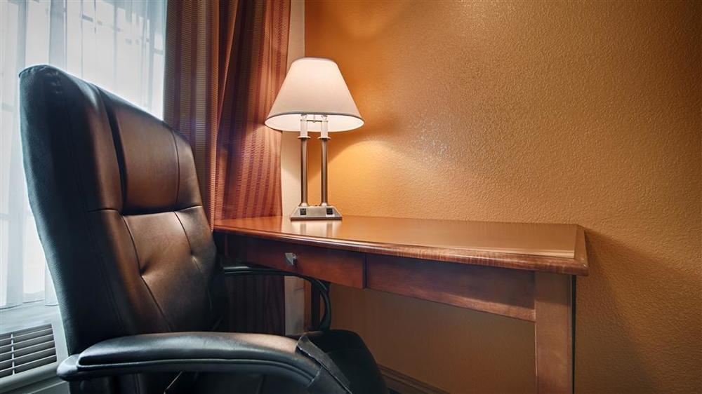 Cloverdale Wine Country Inn & Suites Rum bild