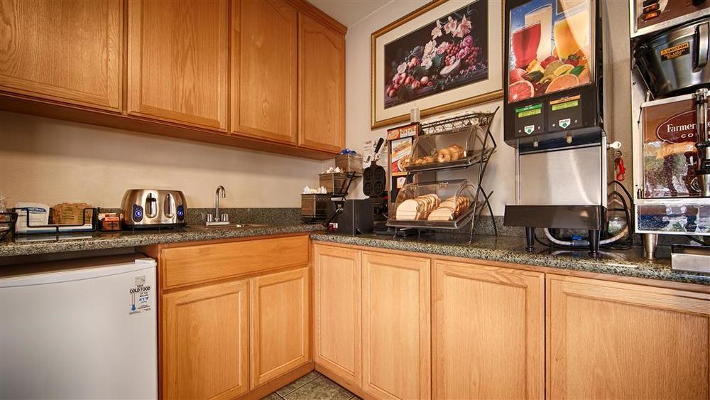 Cloverdale Wine Country Inn & Suites Restaurang bild