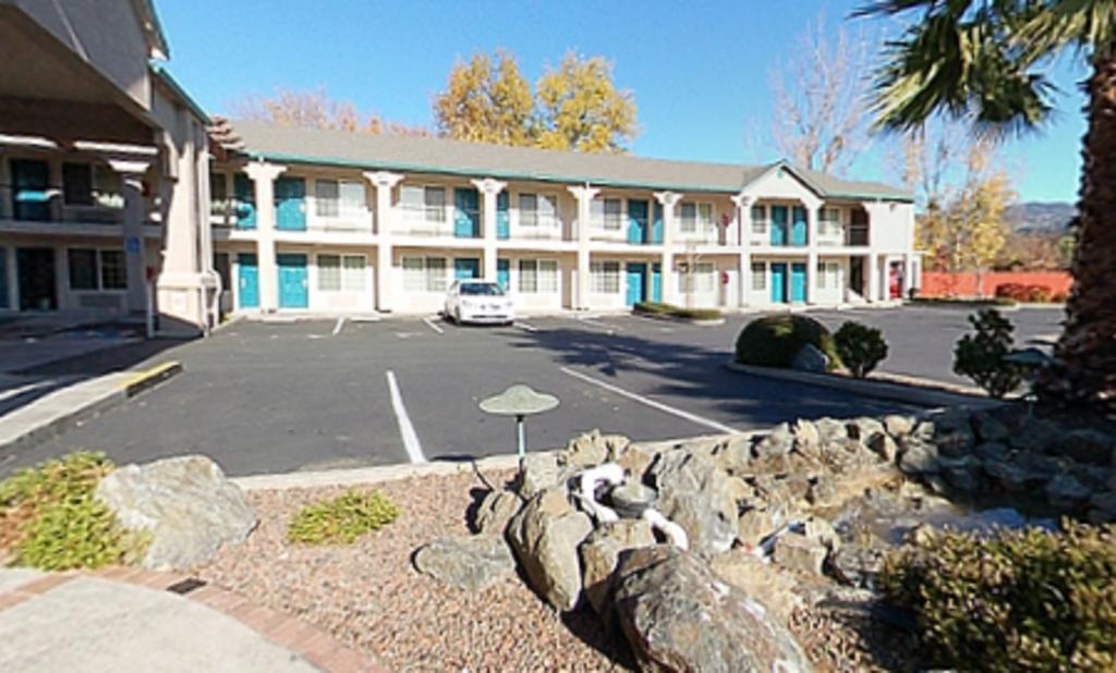 Cloverdale Wine Country Inn & Suites Exteriör bild