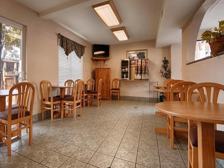 Cloverdale Wine Country Inn & Suites Exteriör bild