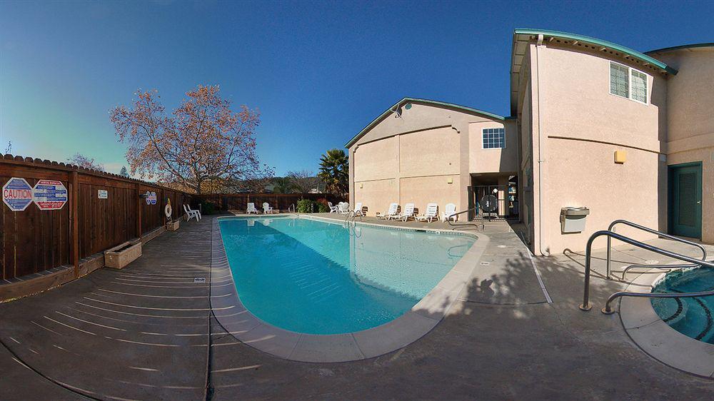 Cloverdale Wine Country Inn & Suites Exteriör bild